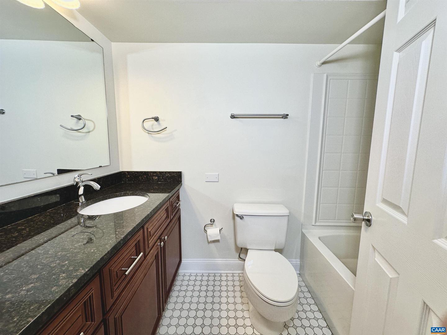 138 GREEN TURTLE LN #12, CHARLOTTESVILLE, Virginia 22901, 1 Bedroom Bedrooms, ,1 BathroomBathrooms,Residential,For sale,138 GREEN TURTLE LN #12,672918 MLS # 672918