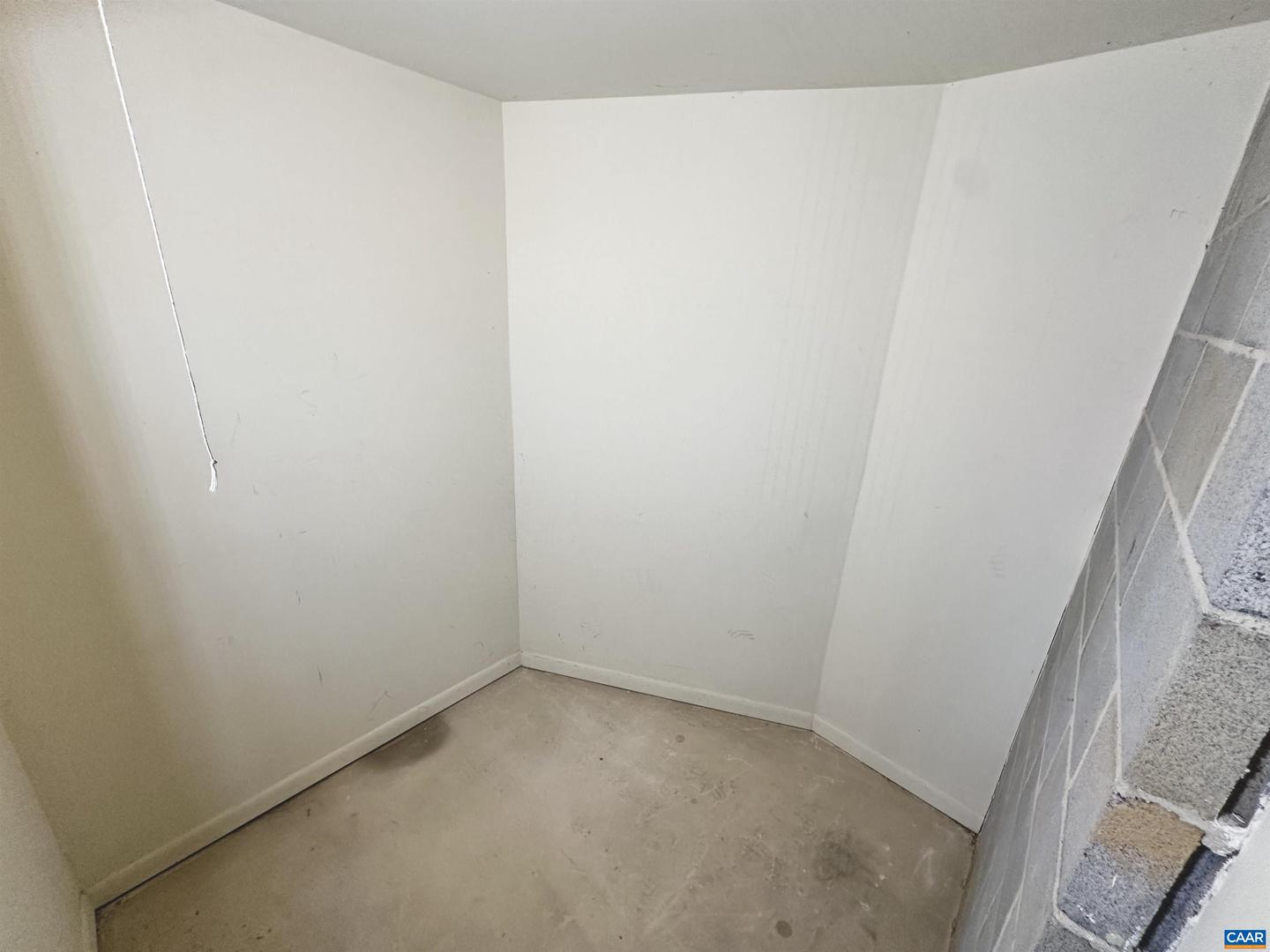 138 GREEN TURTLE LN #12, CHARLOTTESVILLE, Virginia 22901, 1 Bedroom Bedrooms, ,1 BathroomBathrooms,Residential,For sale,138 GREEN TURTLE LN #12,672918 MLS # 672918