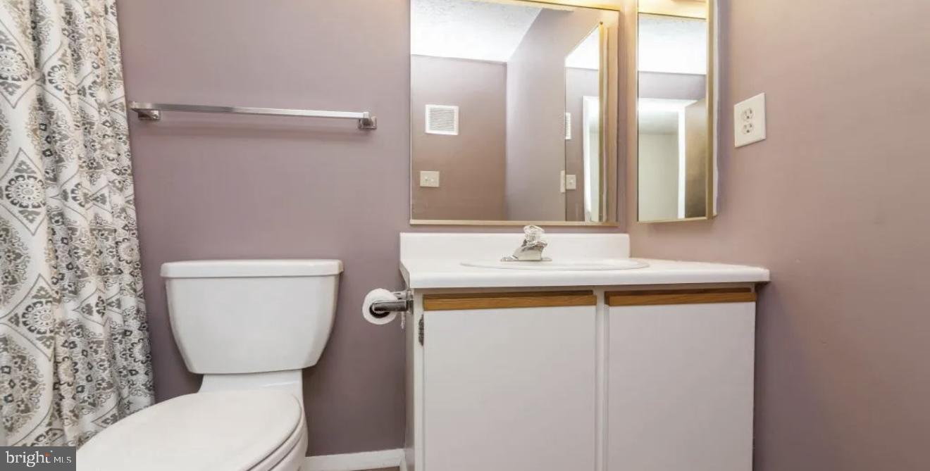 8380-B BROCKHAM DR, ALEXANDRIA, Virginia 22309, 2 Bedrooms Bedrooms, ,2 BathroomsBathrooms,Residential,For sale,8380-B BROCKHAM DR,VAFX2284052 MLS # VAFX2284052