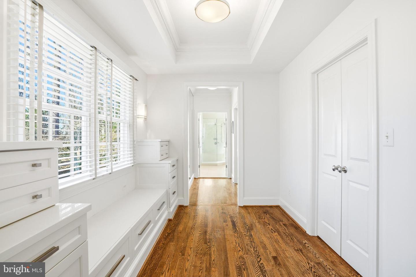 1490 LILY LOCH WAY, GREAT FALLS, Virginia 22066, 5 Bedrooms Bedrooms, ,4 BathroomsBathrooms,Residential,For sale,1490 LILY LOCH WAY,VAFX2285148 MLS # VAFX2285148