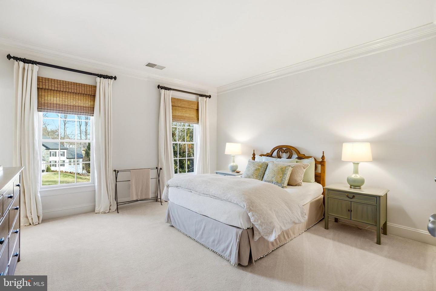 1490 LILY LOCH WAY, GREAT FALLS, Virginia 22066, 5 Bedrooms Bedrooms, ,4 BathroomsBathrooms,Residential,For sale,1490 LILY LOCH WAY,VAFX2285148 MLS # VAFX2285148