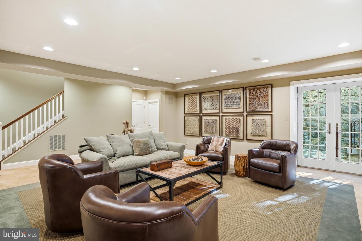 1490 LILY LOCH WAY, GREAT FALLS, Virginia 22066, 5 Bedrooms Bedrooms, ,4 BathroomsBathrooms,Residential,For sale,1490 LILY LOCH WAY,VAFX2285148 MLS # VAFX2285148