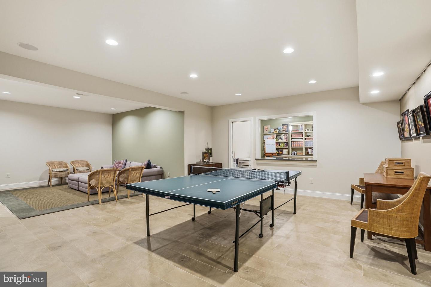 1490 LILY LOCH WAY, GREAT FALLS, Virginia 22066, 5 Bedrooms Bedrooms, ,4 BathroomsBathrooms,Residential,For sale,1490 LILY LOCH WAY,VAFX2285148 MLS # VAFX2285148