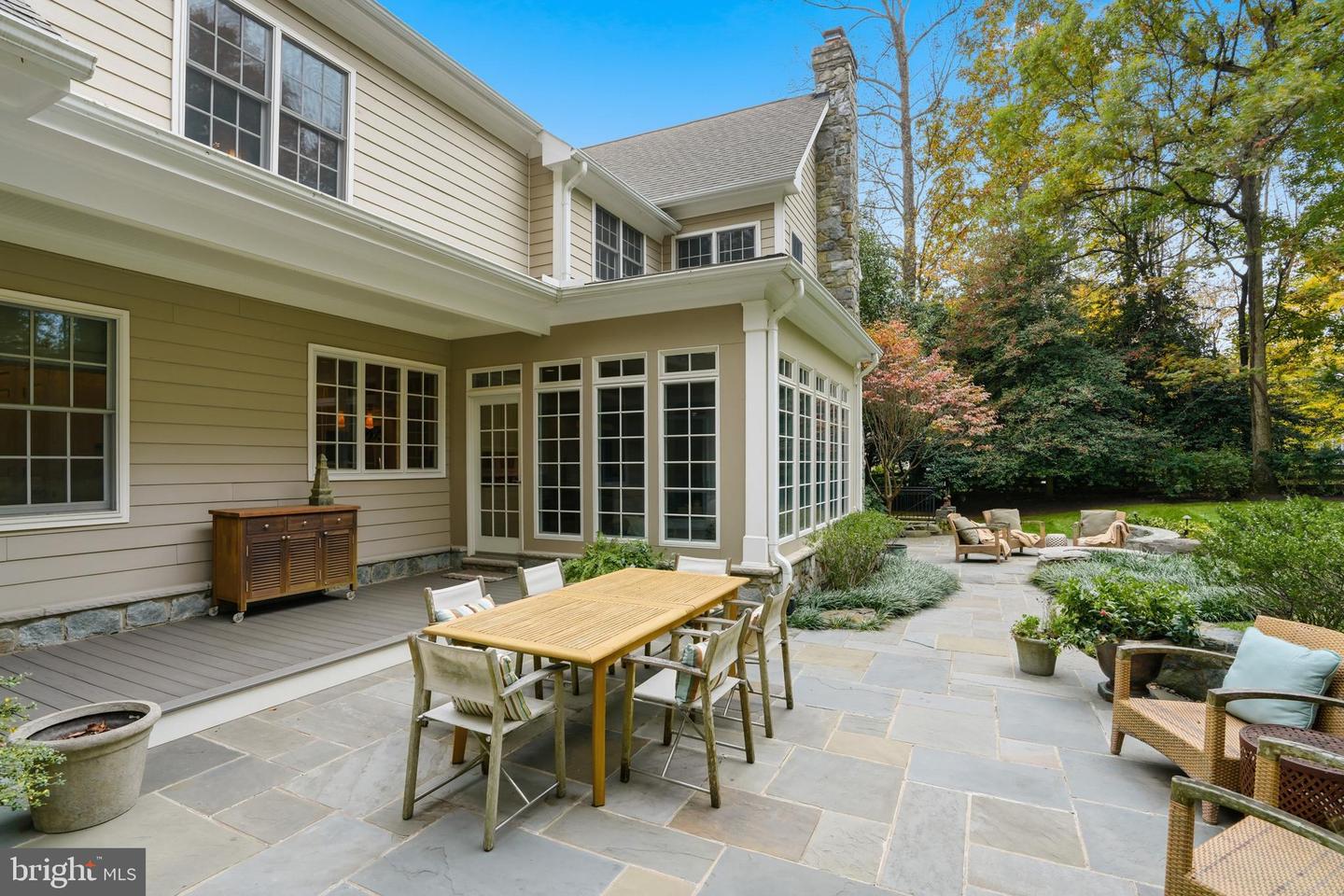 1490 LILY LOCH WAY, GREAT FALLS, Virginia 22066, 5 Bedrooms Bedrooms, ,4 BathroomsBathrooms,Residential,For sale,1490 LILY LOCH WAY,VAFX2285148 MLS # VAFX2285148