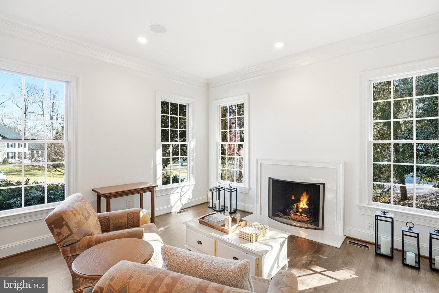 1490 LILY LOCH WAY, GREAT FALLS, Virginia 22066, 5 Bedrooms Bedrooms, ,4 BathroomsBathrooms,Residential,For sale,1490 LILY LOCH WAY,VAFX2285148 MLS # VAFX2285148