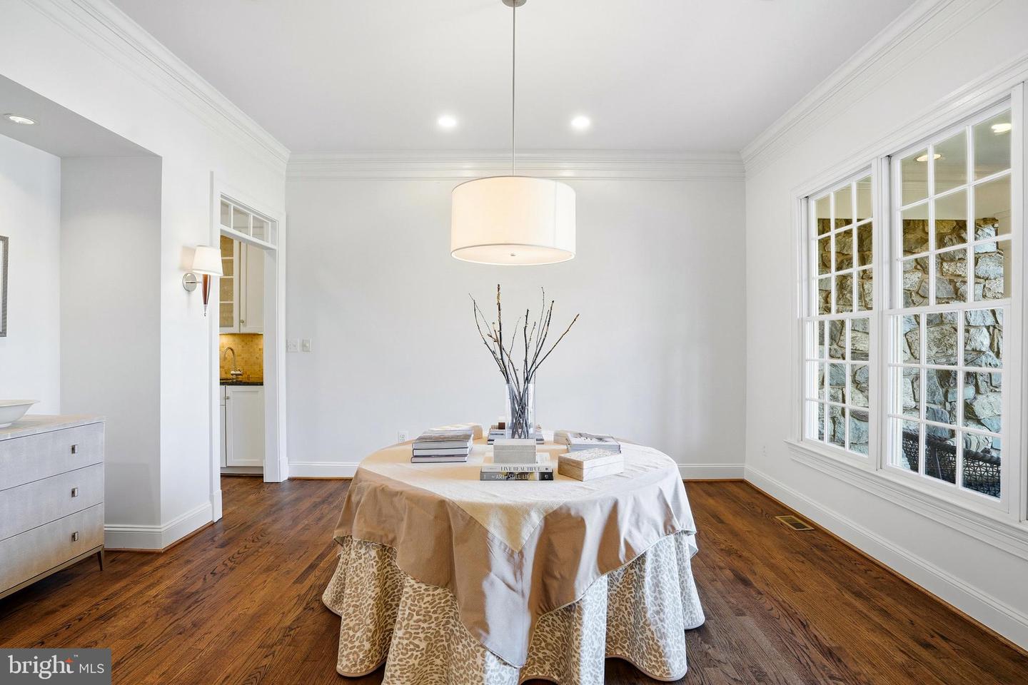 1490 LILY LOCH WAY, GREAT FALLS, Virginia 22066, 5 Bedrooms Bedrooms, ,4 BathroomsBathrooms,Residential,For sale,1490 LILY LOCH WAY,VAFX2285148 MLS # VAFX2285148