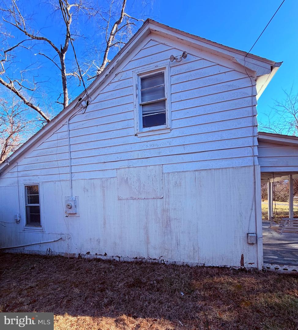 2965 RIVERMONT DR, FRONT ROYAL, Virginia 22630, 1 Bedroom Bedrooms, 2 Rooms Rooms,1 BathroomBathrooms,Residential,For sale,2965 RIVERMONT DR,VAWR2013188 MLS # VAWR2013188