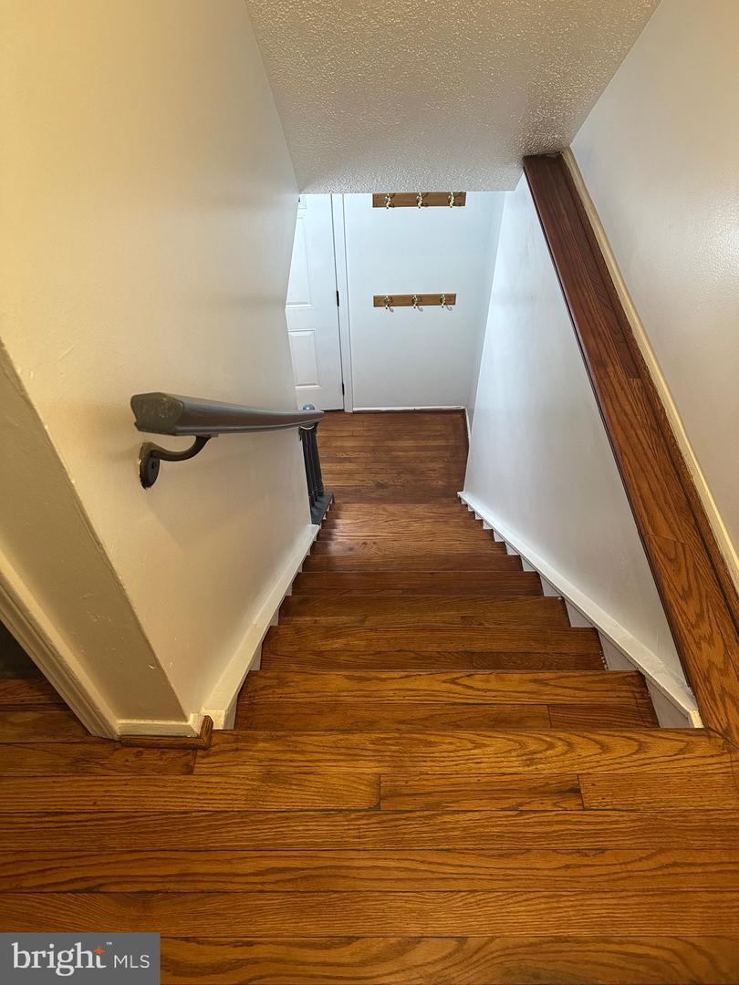 5331 LAROCHELLE CT, ALEXANDRIA, Virginia 22315, 3 Bedrooms Bedrooms, ,2 BathroomsBathrooms,Residential,For sale,5331 LAROCHELLE CT,VAFX2287346 MLS # VAFX2287346