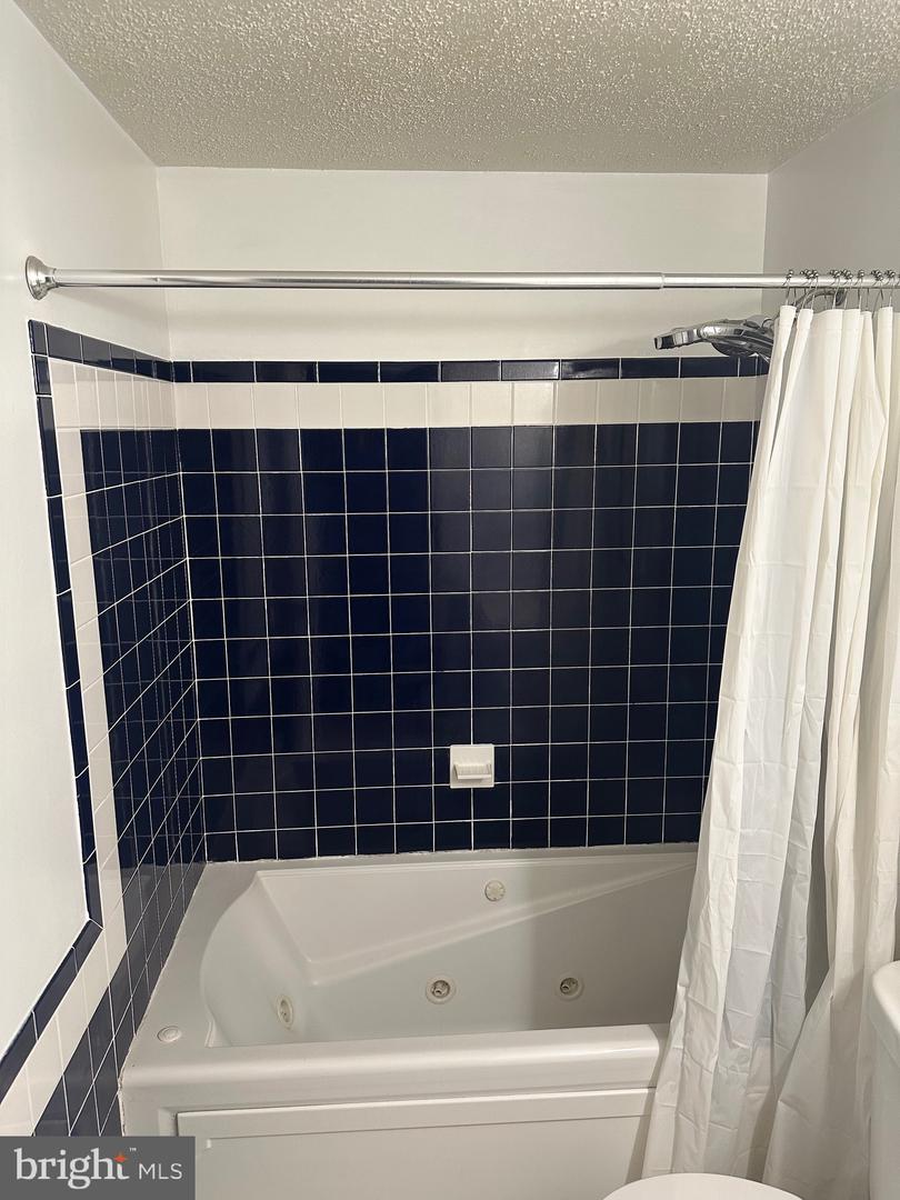 5331 LAROCHELLE CT, ALEXANDRIA, Virginia 22315, 3 Bedrooms Bedrooms, ,2 BathroomsBathrooms,Residential,For sale,5331 LAROCHELLE CT,VAFX2287346 MLS # VAFX2287346