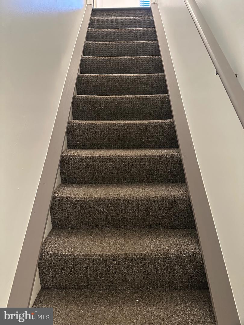 5331 LAROCHELLE CT, ALEXANDRIA, Virginia 22315, 3 Bedrooms Bedrooms, ,2 BathroomsBathrooms,Residential,For sale,5331 LAROCHELLE CT,VAFX2287346 MLS # VAFX2287346