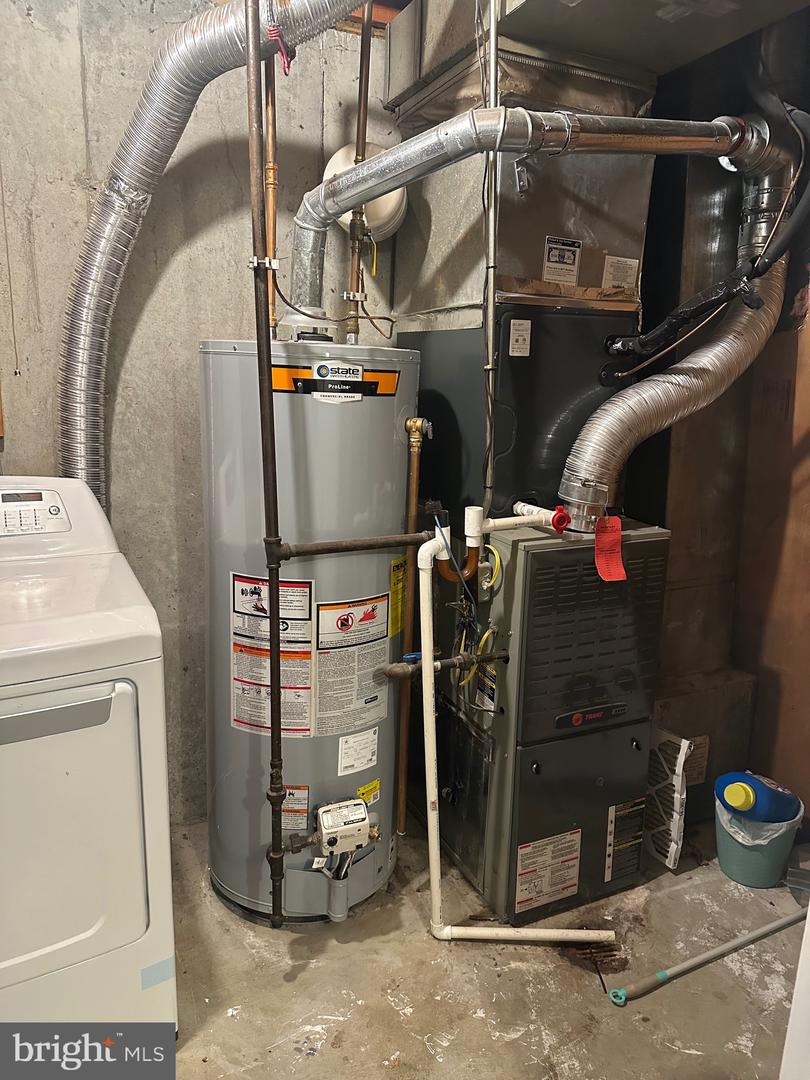 5331 LAROCHELLE CT, ALEXANDRIA, Virginia 22315, 3 Bedrooms Bedrooms, ,2 BathroomsBathrooms,Residential,For sale,5331 LAROCHELLE CT,VAFX2287346 MLS # VAFX2287346