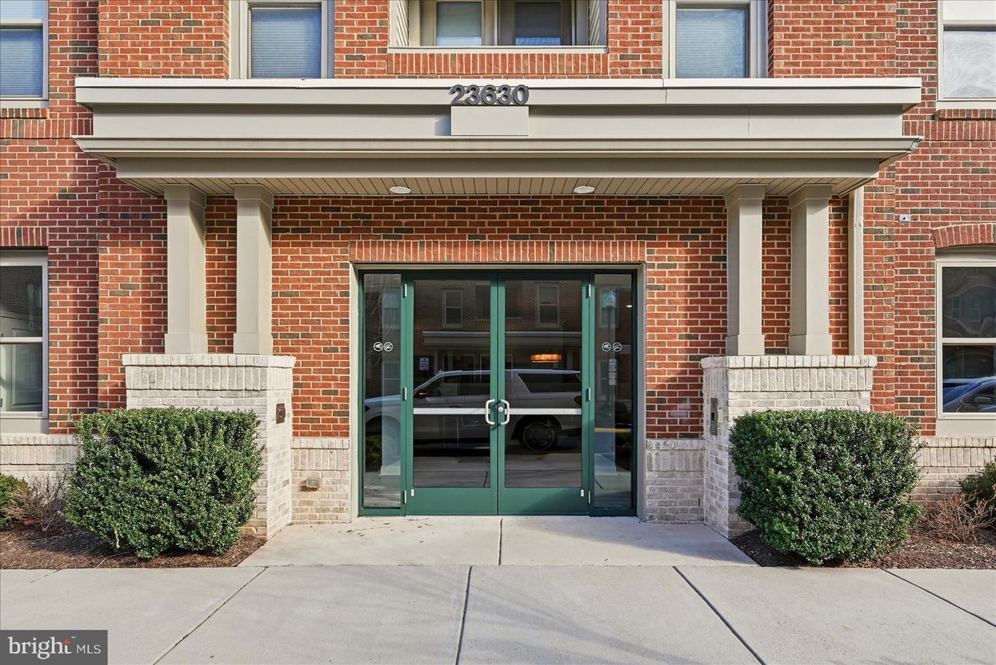 23630 HAVELOCK WALK TERRACE #305, ASHBURN, Virginia 20148, 2 Bedrooms Bedrooms, ,2 BathroomsBathrooms,Residential,For sale,23630 HAVELOCK WALK TERRACE #305,VALO2114614 MLS # VALO2114614