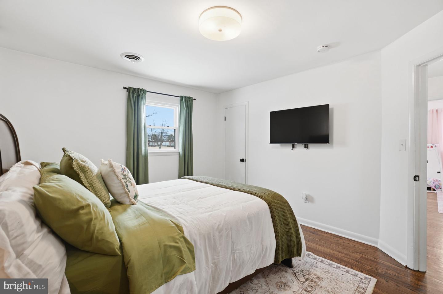 8705 OLD MOUNT VERNON RD, ALEXANDRIA, Virginia 22309, 4 Bedrooms Bedrooms, ,2 BathroomsBathrooms,Residential,For sale,8705 OLD MOUNT VERNON RD,VAFX2287502 MLS # VAFX2287502 8705 OLD MOUNT VERNON RD, ALEXANDRIA, Virginia 22309, 4 Bedrooms Bedrooms, ,2 BathroomsBathrooms,Residential,For sale,8705 OLD MOUNT VERNON RD,VAFX2287502 MLS # VAFX2287502