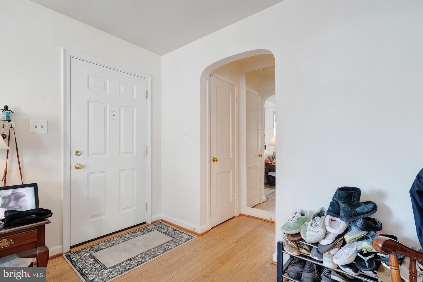 972 N QUANTICO ST, ARLINGTON, Virginia 22205, 2 Bedrooms Bedrooms, ,1 BathroomBathrooms,Residential,For sale,972 N QUANTICO ST,VAAR2068268 MLS # VAAR2068268