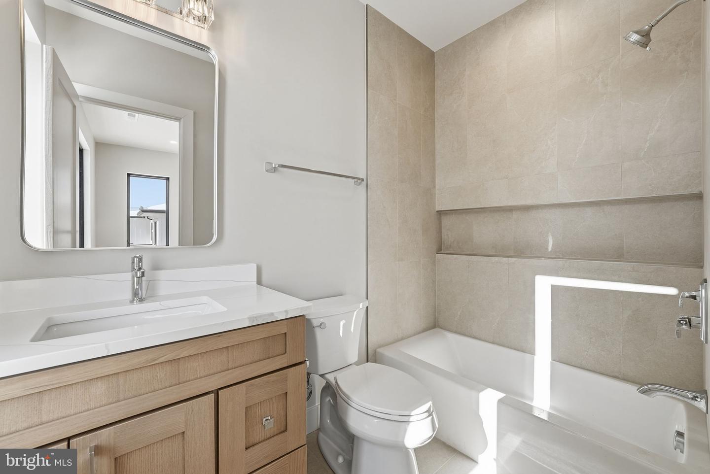 6816 DEAN DR, MCLEAN, Virginia 22101, 7 Bedrooms Bedrooms, ,6 BathroomsBathrooms,Residential,For sale,6816 DEAN DR,VAFX2288074 MLS # VAFX2288074