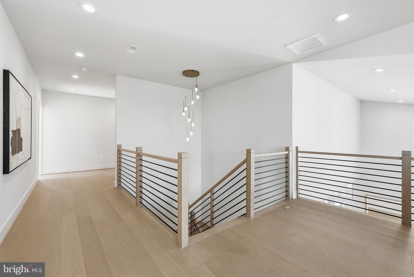 6816 DEAN DR, MCLEAN, Virginia 22101, 7 Bedrooms Bedrooms, ,6 BathroomsBathrooms,Residential,For sale,6816 DEAN DR,VAFX2288074 MLS # VAFX2288074