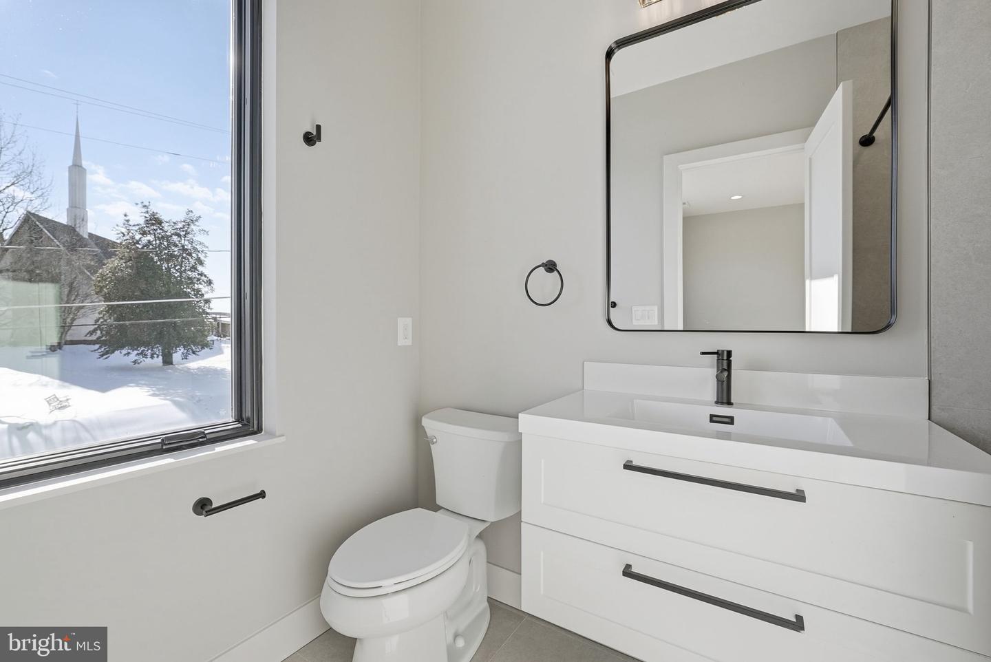 6816 DEAN DR, MCLEAN, Virginia 22101, 7 Bedrooms Bedrooms, ,6 BathroomsBathrooms,Residential,For sale,6816 DEAN DR,VAFX2288074 MLS # VAFX2288074