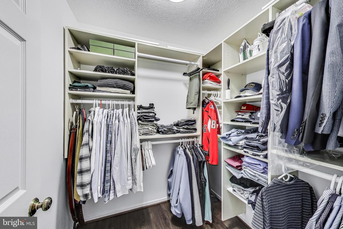 2111 WISCONSIN AVE NW #109, WASHINGTON, District Of Columbia 20007, 2 Bedrooms Bedrooms, ,2 BathroomsBathrooms,Residential,For sale,2111 WISCONSIN AVE NW #109,DCDC2243858 MLS # DCDC2243858