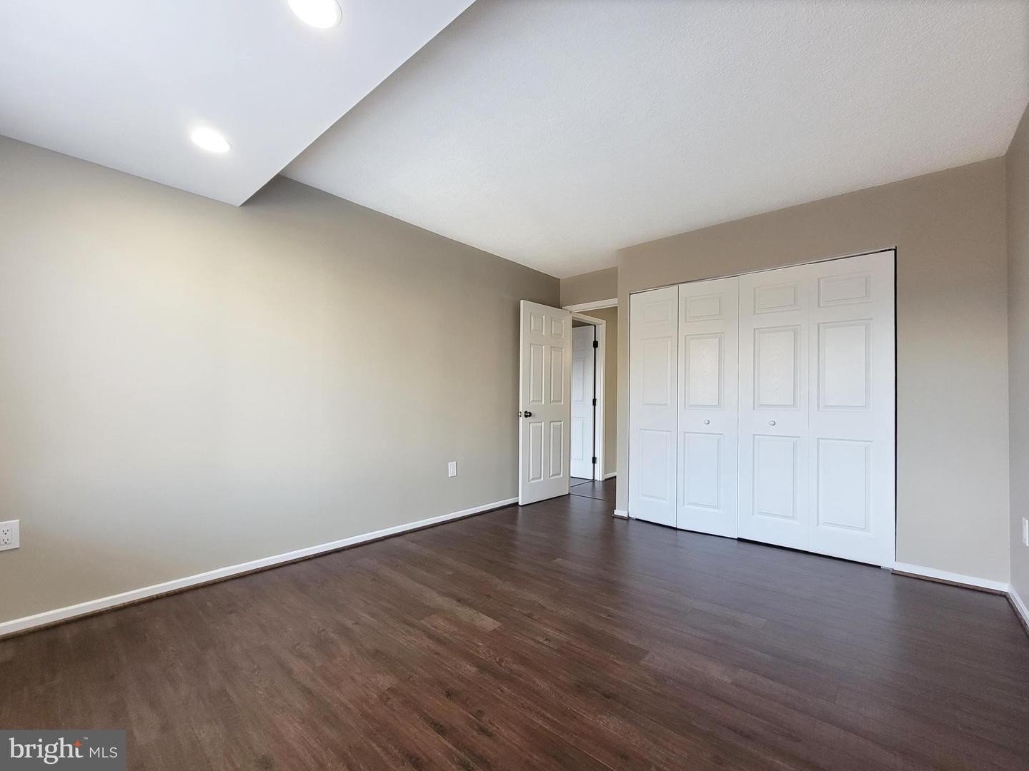 2111 WISCONSIN AVE NW #109, WASHINGTON, District Of Columbia 20007, 2 Bedrooms Bedrooms, ,2 BathroomsBathrooms,Residential,For sale,2111 WISCONSIN AVE NW #109,DCDC2243858 MLS # DCDC2243858