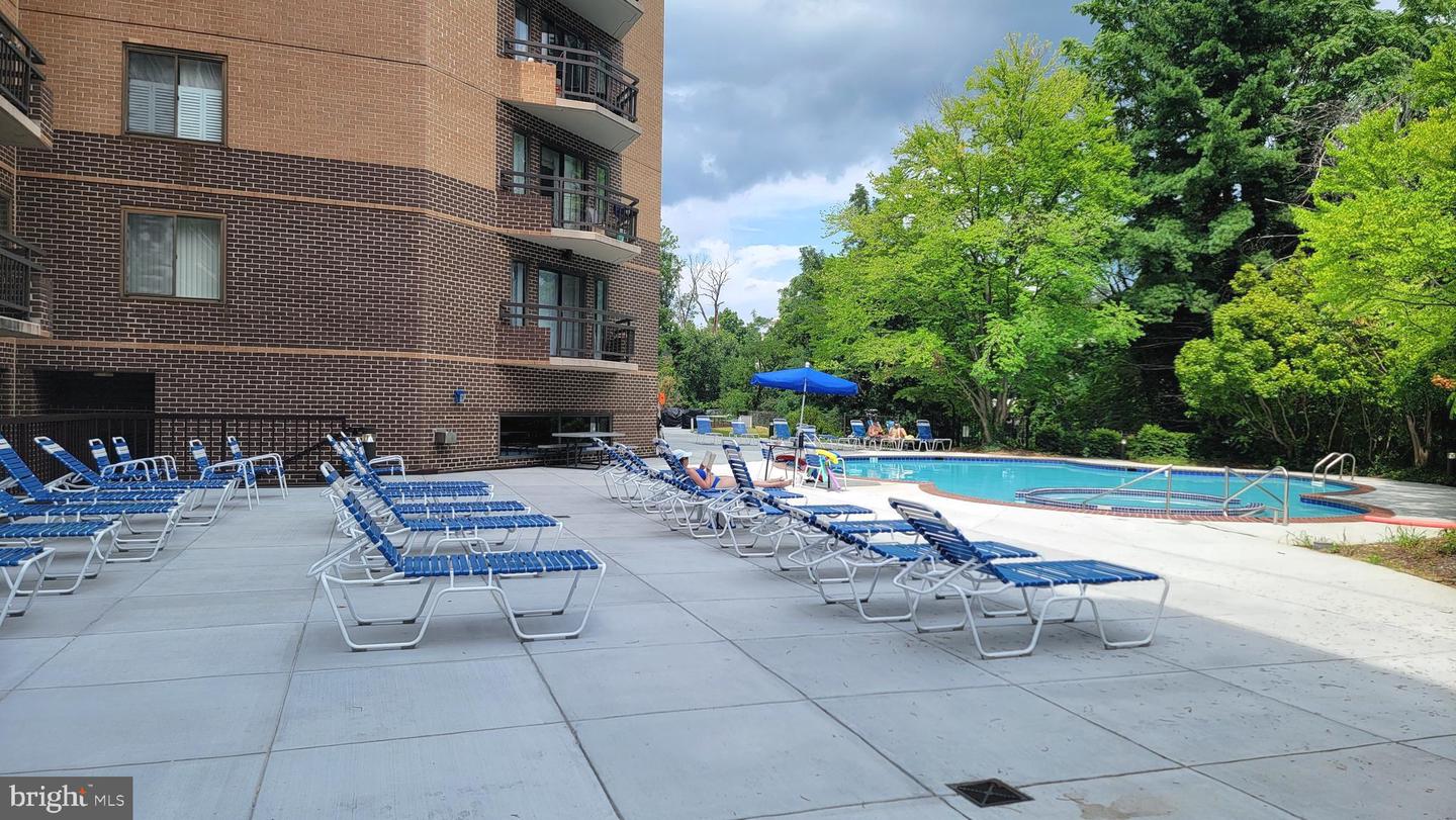 2111 WISCONSIN AVE NW #109, WASHINGTON, District Of Columbia 20007, 2 Bedrooms Bedrooms, ,2 BathroomsBathrooms,Residential,For sale,2111 WISCONSIN AVE NW #109,DCDC2243858 MLS # DCDC2243858