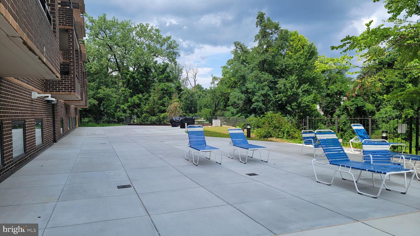 2111 WISCONSIN AVE NW #109, WASHINGTON, District Of Columbia 20007, 2 Bedrooms Bedrooms, ,2 BathroomsBathrooms,Residential,For sale,2111 WISCONSIN AVE NW #109,DCDC2243858 MLS # DCDC2243858