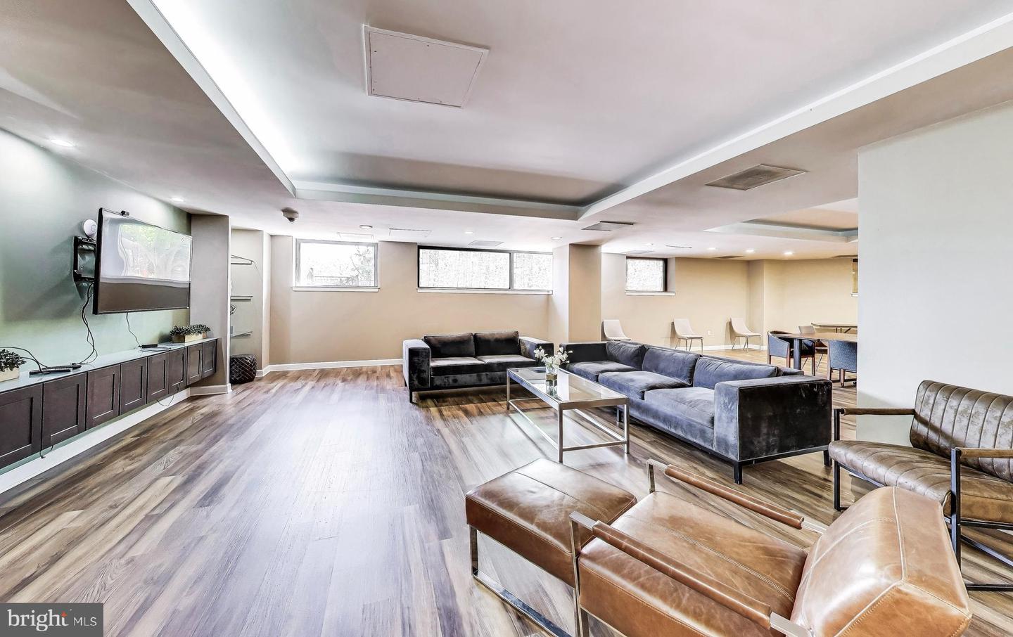 2111 WISCONSIN AVE NW #109, WASHINGTON, District Of Columbia 20007, 2 Bedrooms Bedrooms, ,2 BathroomsBathrooms,Residential,For sale,2111 WISCONSIN AVE NW #109,DCDC2243858 MLS # DCDC2243858