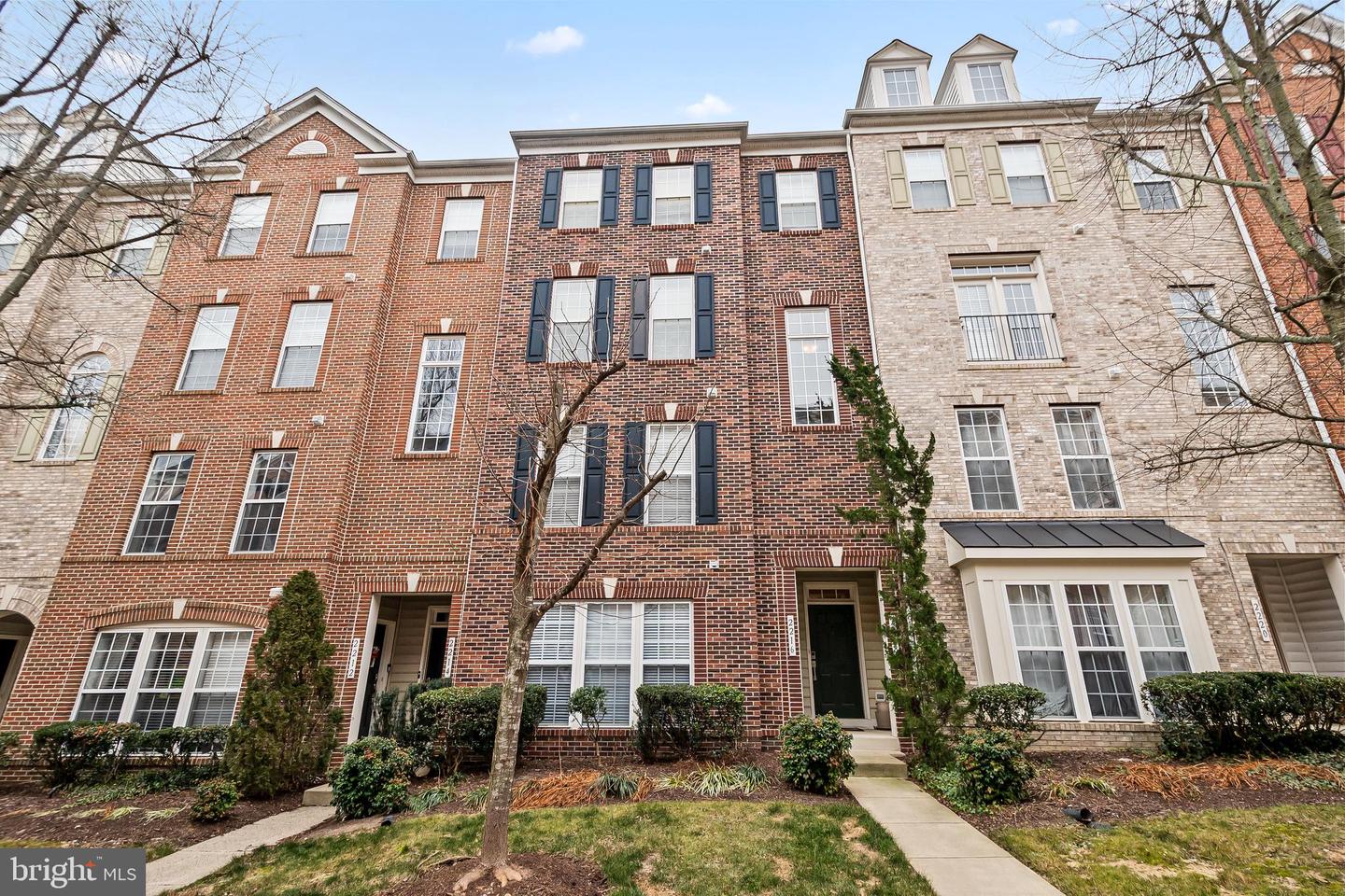 2218 MARGRAF CIR, WOODBRIDGE, Virginia 22191, 3 Bedrooms Bedrooms, ,2 BathroomsBathrooms,Residential,For sale,2218 MARGRAF CIR,VAPW2111576 MLS # VAPW2111576