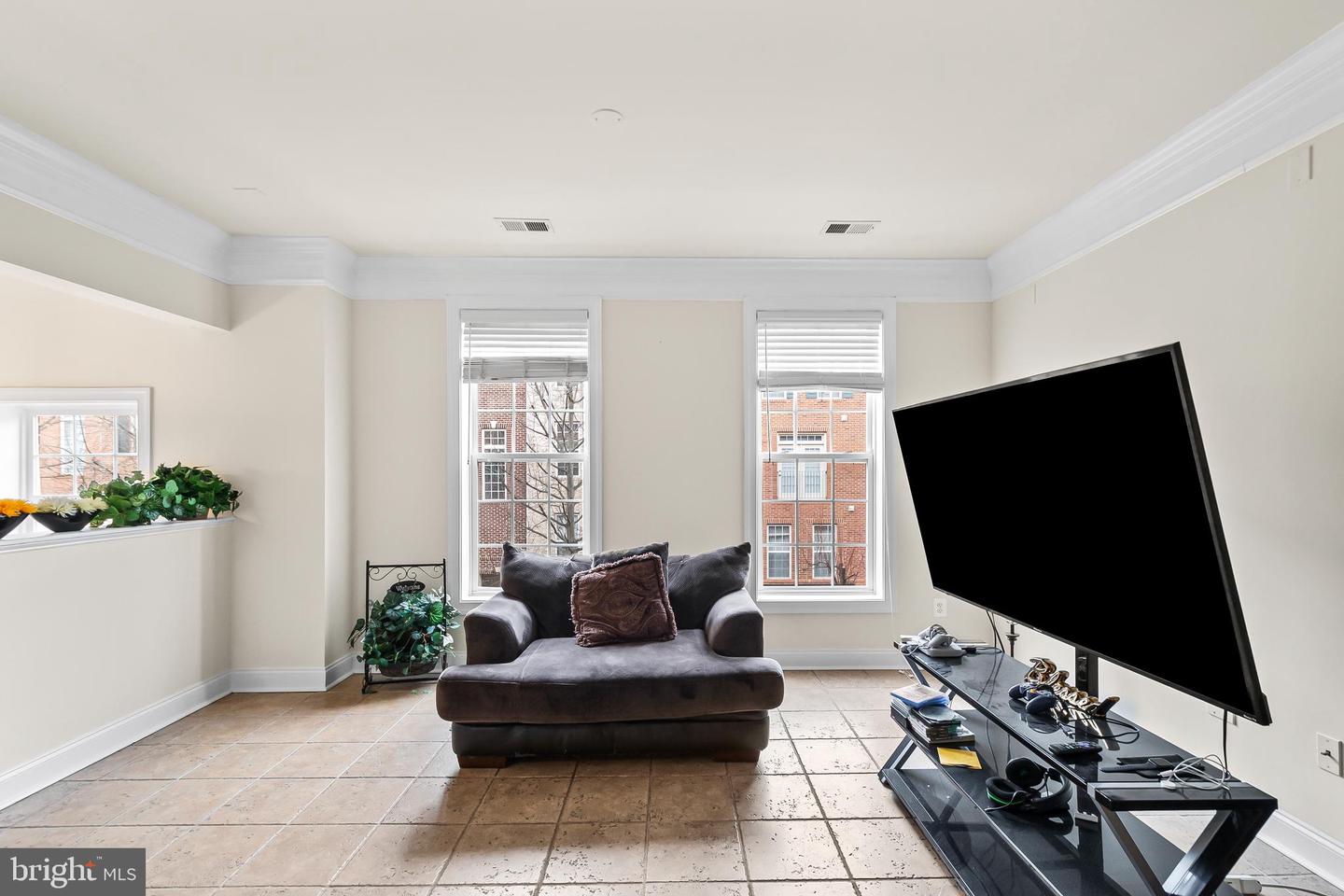 2218 MARGRAF CIR, WOODBRIDGE, Virginia 22191, 3 Bedrooms Bedrooms, ,2 BathroomsBathrooms,Residential,For sale,2218 MARGRAF CIR,VAPW2111576 MLS # VAPW2111576