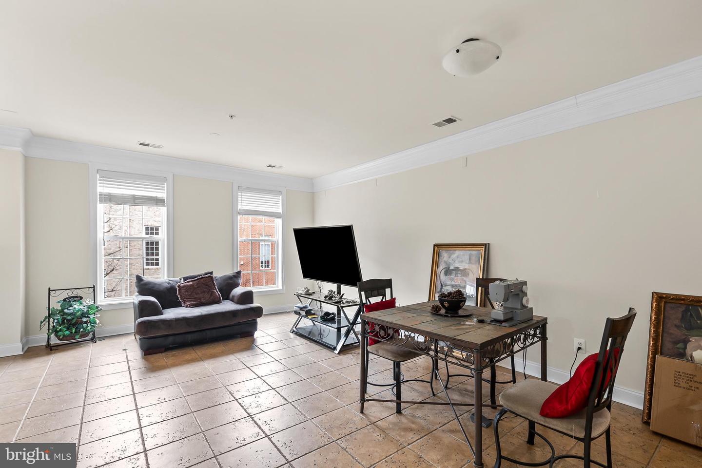 2218 MARGRAF CIR, WOODBRIDGE, Virginia 22191, 3 Bedrooms Bedrooms, ,2 BathroomsBathrooms,Residential,For sale,2218 MARGRAF CIR,VAPW2111576 MLS # VAPW2111576