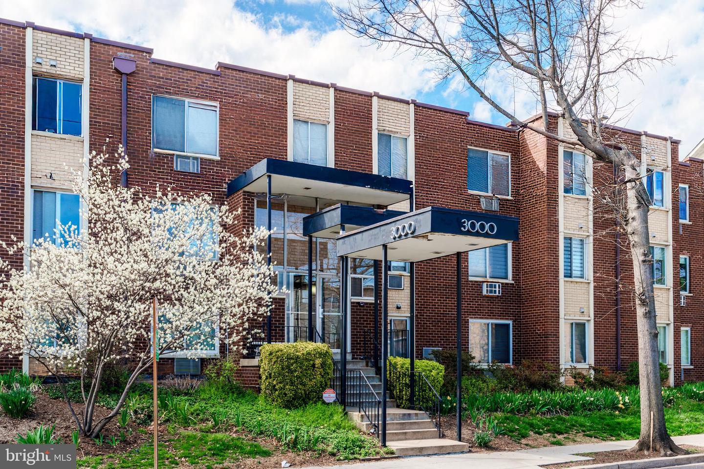 3000 7TH ST NE #101, WASHINGTON, District Of Columbia 20017, 2 Bedrooms Bedrooms, ,1 BathroomBathrooms,Residential,For sale,3000 7TH ST NE #101,DCDC2193464 MLS # DCDC2193464