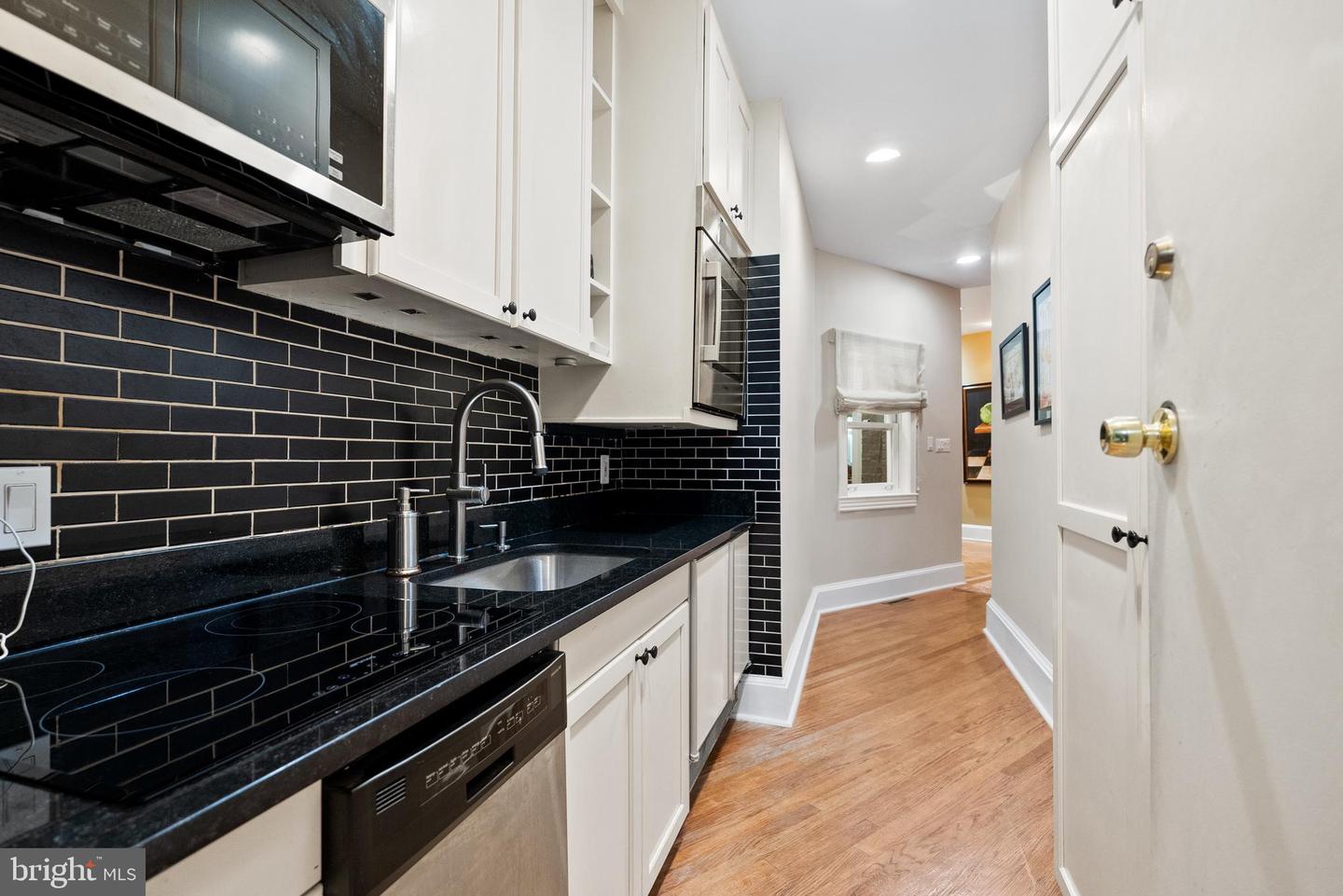 2131 S ST NW, WASHINGTON, District Of Columbia 20008, 4 Bedrooms Bedrooms, ,3 BathroomsBathrooms,Residential,For sale,2131 S ST NW,DCDC2223972 MLS # DCDC2223972