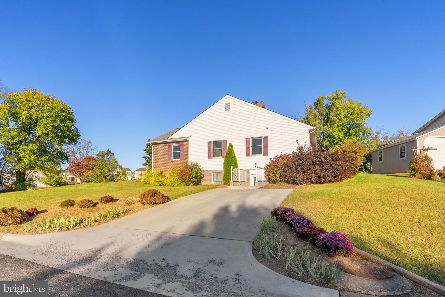 2140 SIXTH ST, MIDDLETOWN, Virginia 22645, 5 Bedrooms Bedrooms, ,4 BathroomsBathrooms,Residential,For sale,2140 SIXTH ST,VAFV2037492 MLS # VAFV2037492 2140 SIXTH ST, MIDDLETOWN, Virginia 22645, 5 Bedrooms Bedrooms, ,4 BathroomsBathrooms,Residential,For sale,2140 SIXTH ST,VAFV2037492 MLS # VAFV2037492