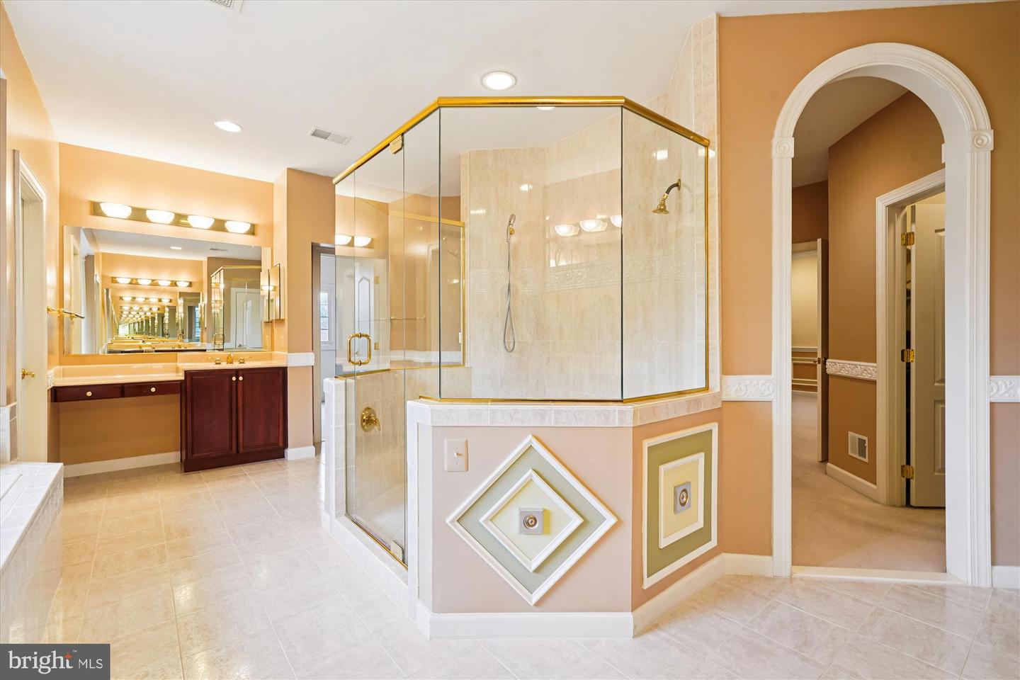 11046 HEATHLAND DR, OAKTON, Virginia 22124, 8 Bedrooms Bedrooms, ,7 BathroomsBathrooms,Residential,For sale,11046 HEATHLAND DR,VAFX2284890 MLS # VAFX2284890