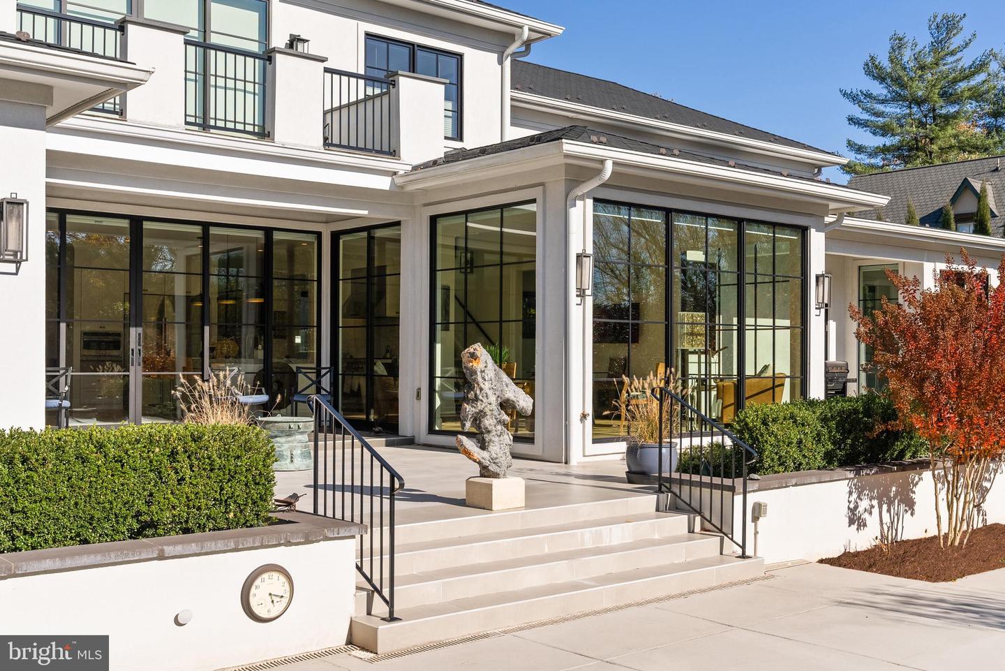 6029 ORRIS ST, MCLEAN, Virginia 22101, 5 Bedrooms Bedrooms, ,6 BathroomsBathrooms,Residential,For sale,6029 ORRIS ST,VAFX2286664 MLS # VAFX2286664