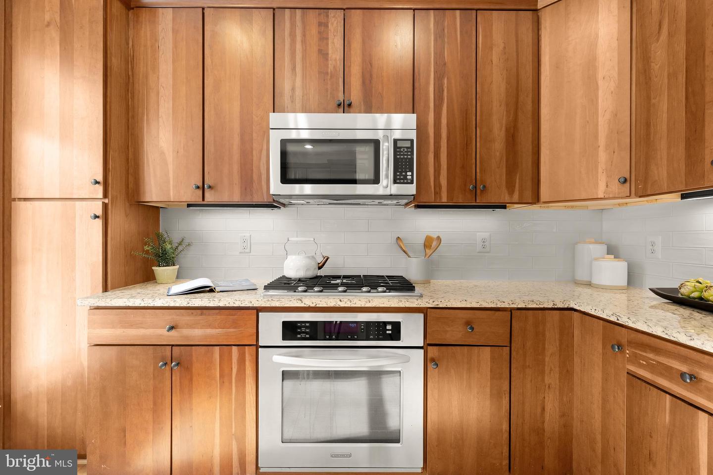 907 3RD PL SE, WASHINGTON, District Of Columbia 20003, 4 Bedrooms Bedrooms, ,4 BathroomsBathrooms,Residential,For sale,907 3RD PL SE,DCDC2242302 MLS # DCDC2242302 907 3RD PL SE, WASHINGTON, District Of Columbia 20003, 4 Bedrooms Bedrooms, ,4 BathroomsBathrooms,Residential,For sale,907 3RD PL SE,DCDC2242302 MLS # DCDC2242302