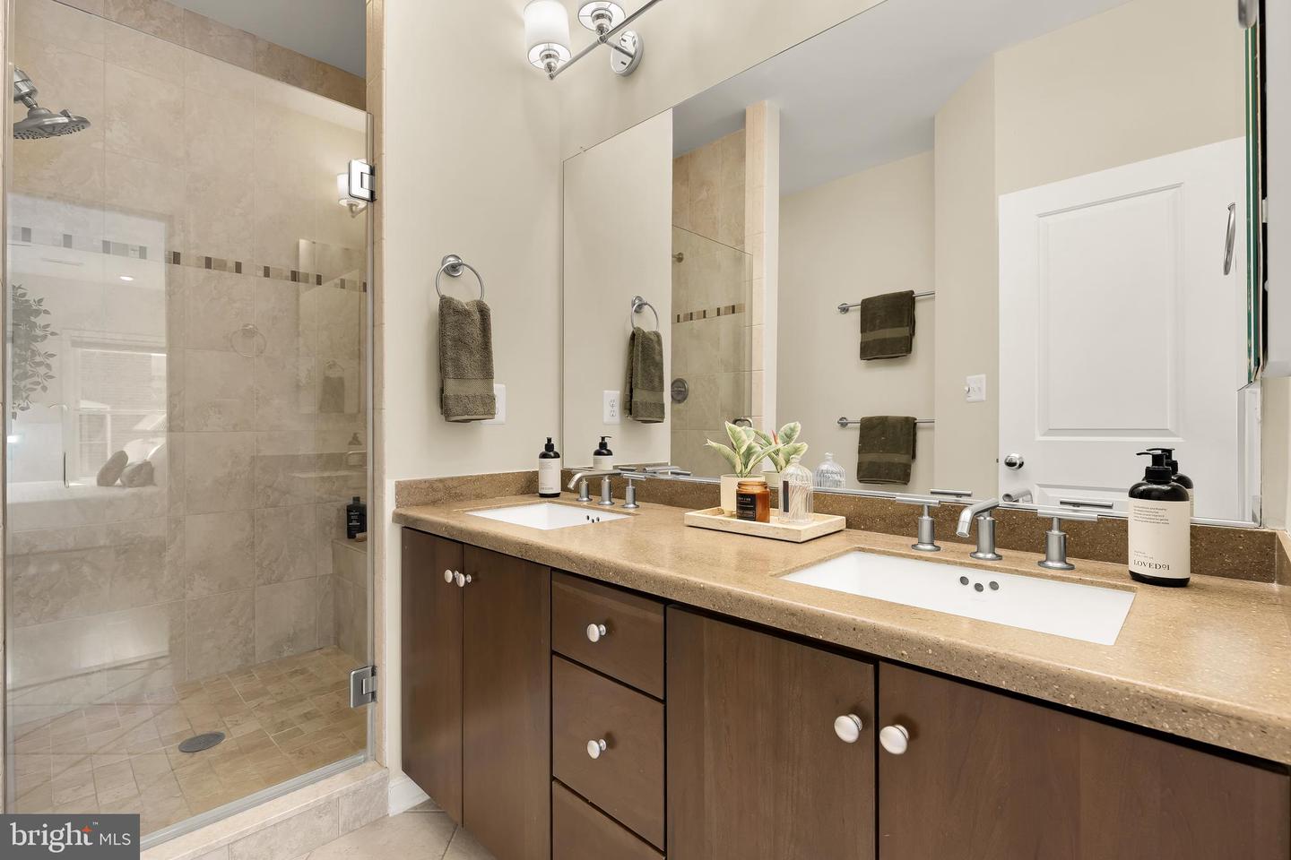 907 3RD PL SE, WASHINGTON, District Of Columbia 20003, 4 Bedrooms Bedrooms, ,4 BathroomsBathrooms,Residential,For sale,907 3RD PL SE,DCDC2242302 MLS # DCDC2242302 907 3RD PL SE, WASHINGTON, District Of Columbia 20003, 4 Bedrooms Bedrooms, ,4 BathroomsBathrooms,Residential,For sale,907 3RD PL SE,DCDC2242302 MLS # DCDC2242302