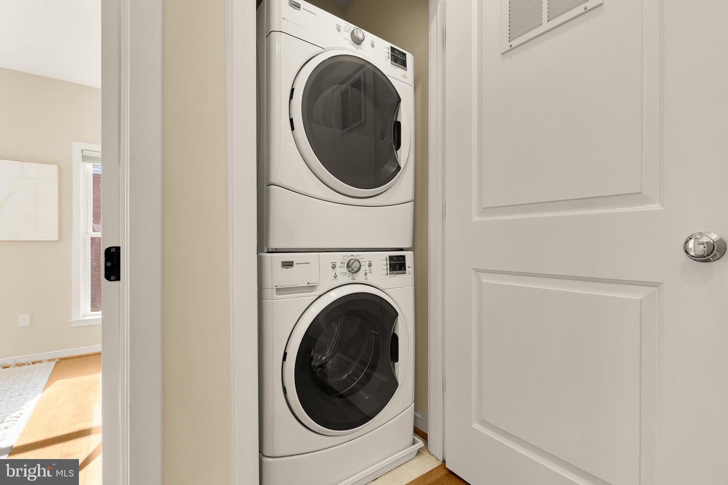 907 3RD PL SE, WASHINGTON, District Of Columbia 20003, 4 Bedrooms Bedrooms, ,4 BathroomsBathrooms,Residential,For sale,907 3RD PL SE,DCDC2242302 MLS # DCDC2242302 907 3RD PL SE, WASHINGTON, District Of Columbia 20003, 4 Bedrooms Bedrooms, ,4 BathroomsBathrooms,Residential,For sale,907 3RD PL SE,DCDC2242302 MLS # DCDC2242302