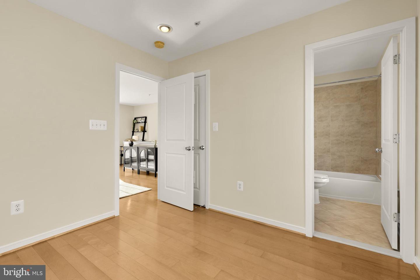 907 3RD PL SE, WASHINGTON, District Of Columbia 20003, 4 Bedrooms Bedrooms, ,4 BathroomsBathrooms,Residential,For sale,907 3RD PL SE,DCDC2242302 MLS # DCDC2242302 907 3RD PL SE, WASHINGTON, District Of Columbia 20003, 4 Bedrooms Bedrooms, ,4 BathroomsBathrooms,Residential,For sale,907 3RD PL SE,DCDC2242302 MLS # DCDC2242302