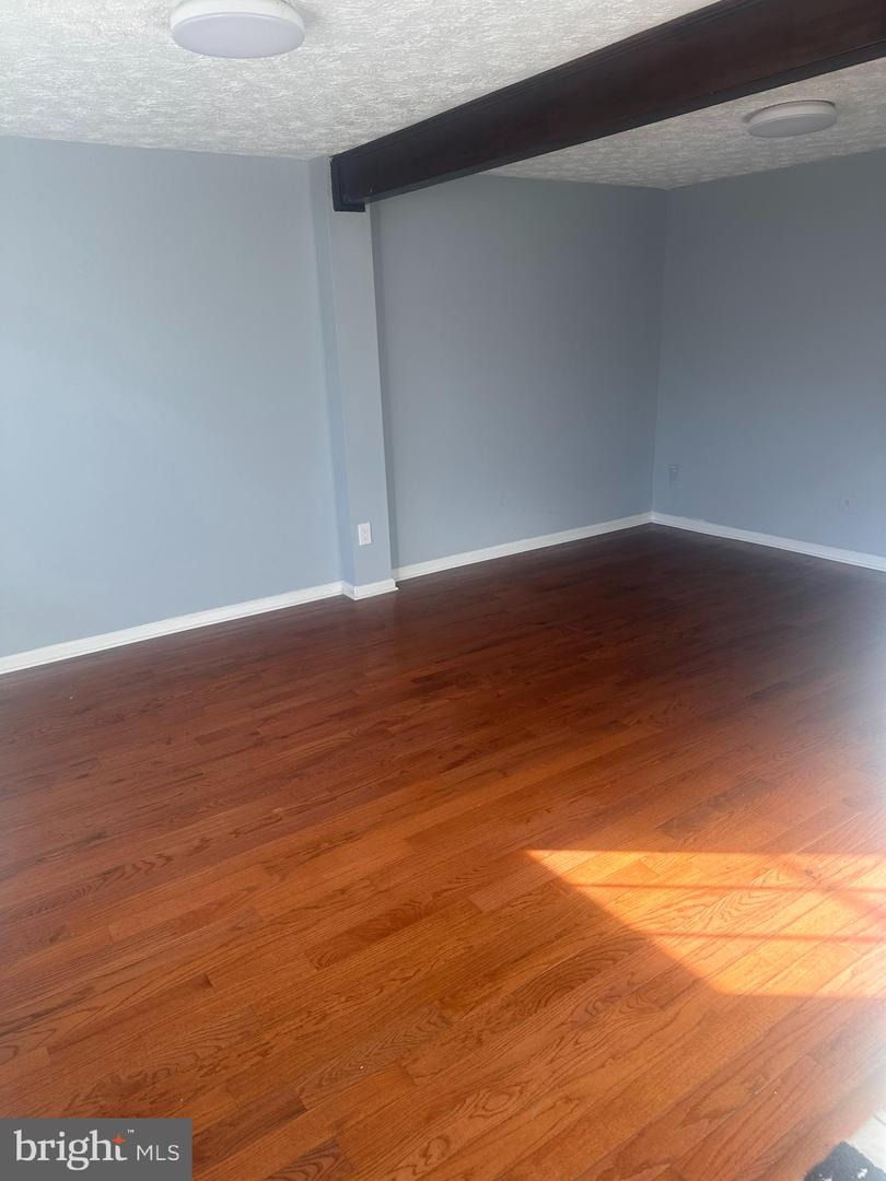 5936 SPRUCE RUN CT, CENTREVILLE, Virginia 20121, 4 Bedrooms Bedrooms, ,3 BathroomsBathrooms,Residential,For sale,5936 SPRUCE RUN CT,VAFX2286990 MLS # VAFX2286990