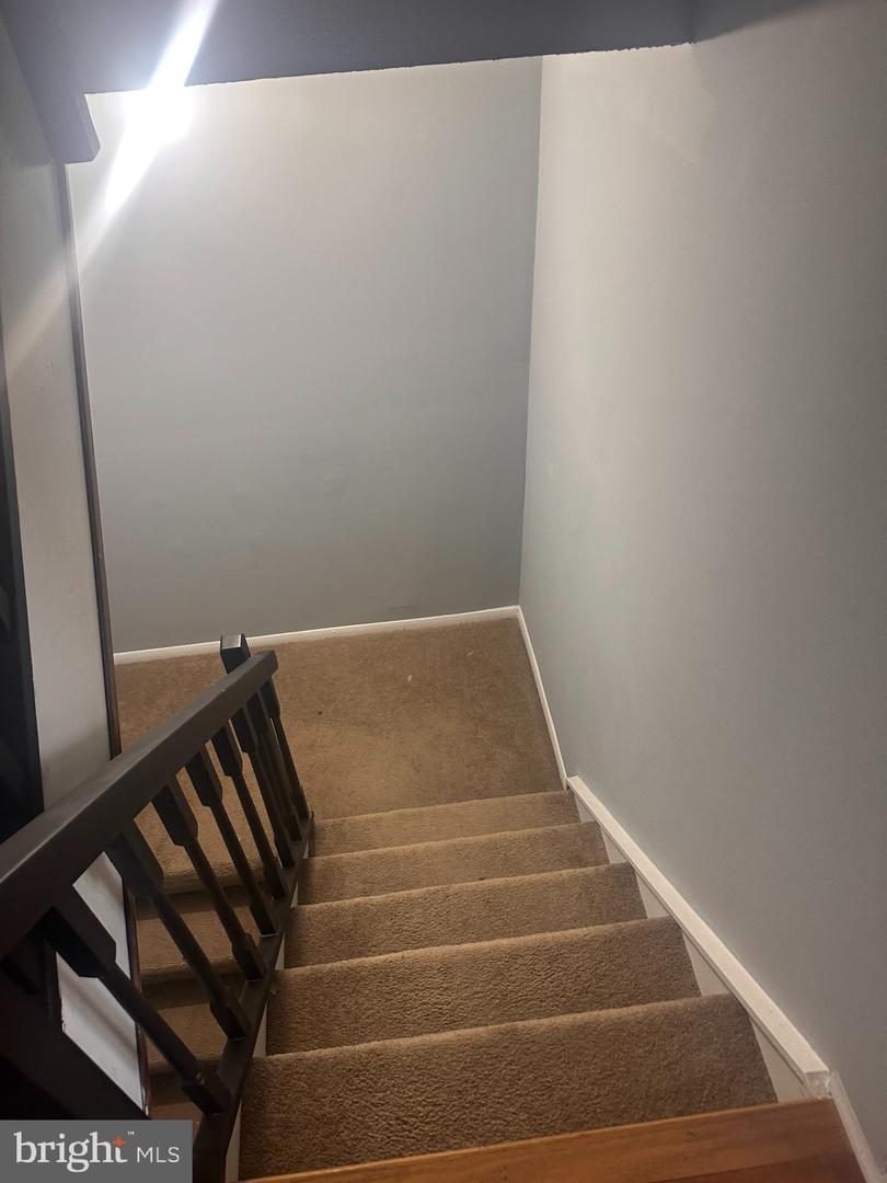 5936 SPRUCE RUN CT, CENTREVILLE, Virginia 20121, 4 Bedrooms Bedrooms, ,3 BathroomsBathrooms,Residential,For sale,5936 SPRUCE RUN CT,VAFX2286990 MLS # VAFX2286990