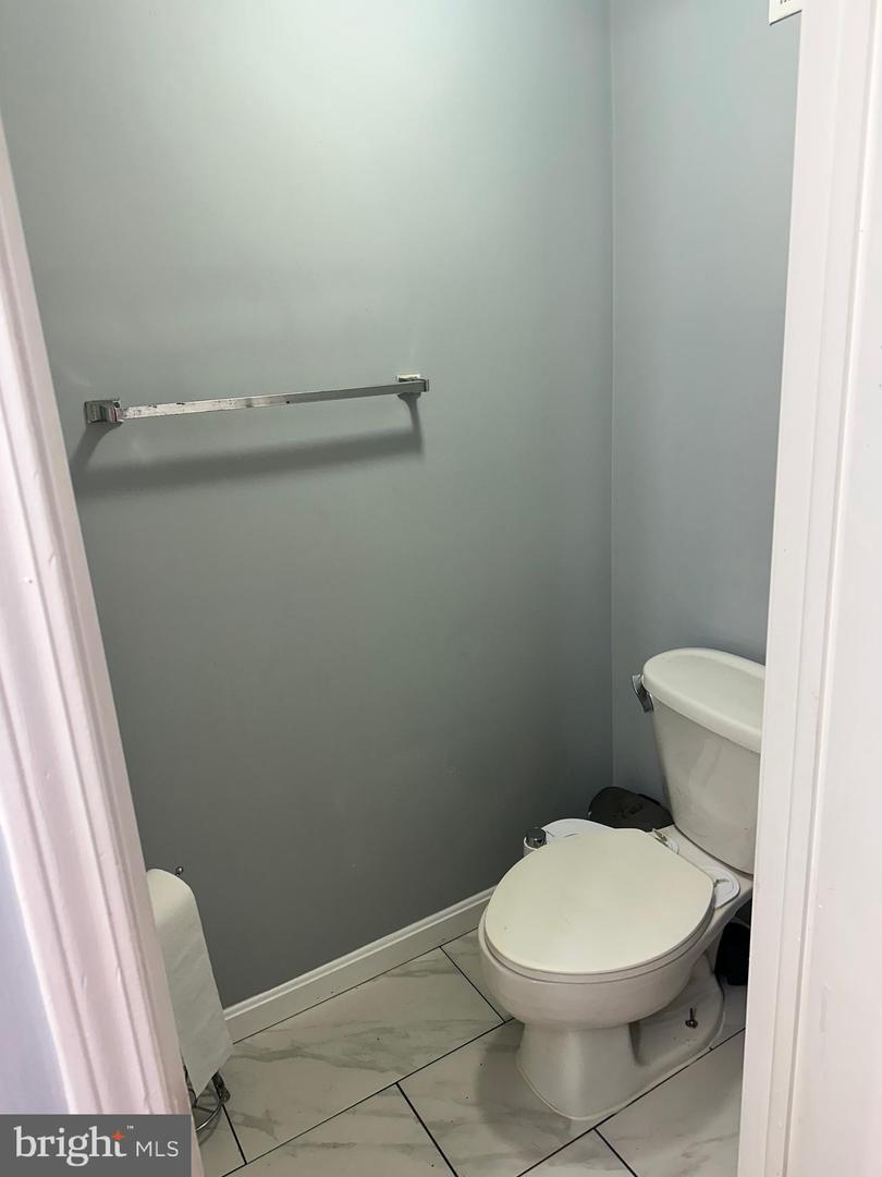 5936 SPRUCE RUN CT, CENTREVILLE, Virginia 20121, 4 Bedrooms Bedrooms, ,3 BathroomsBathrooms,Residential,For sale,5936 SPRUCE RUN CT,VAFX2286990 MLS # VAFX2286990