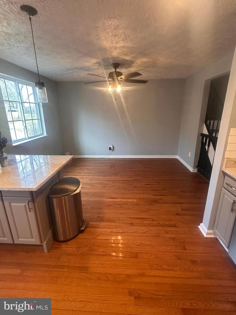 5936 SPRUCE RUN CT, CENTREVILLE, Virginia 20121, 4 Bedrooms Bedrooms, ,3 BathroomsBathrooms,Residential,For sale,5936 SPRUCE RUN CT,VAFX2286990 MLS # VAFX2286990