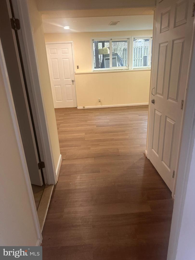 5936 SPRUCE RUN CT, CENTREVILLE, Virginia 20121, 4 Bedrooms Bedrooms, ,3 BathroomsBathrooms,Residential,For sale,5936 SPRUCE RUN CT,VAFX2286990 MLS # VAFX2286990