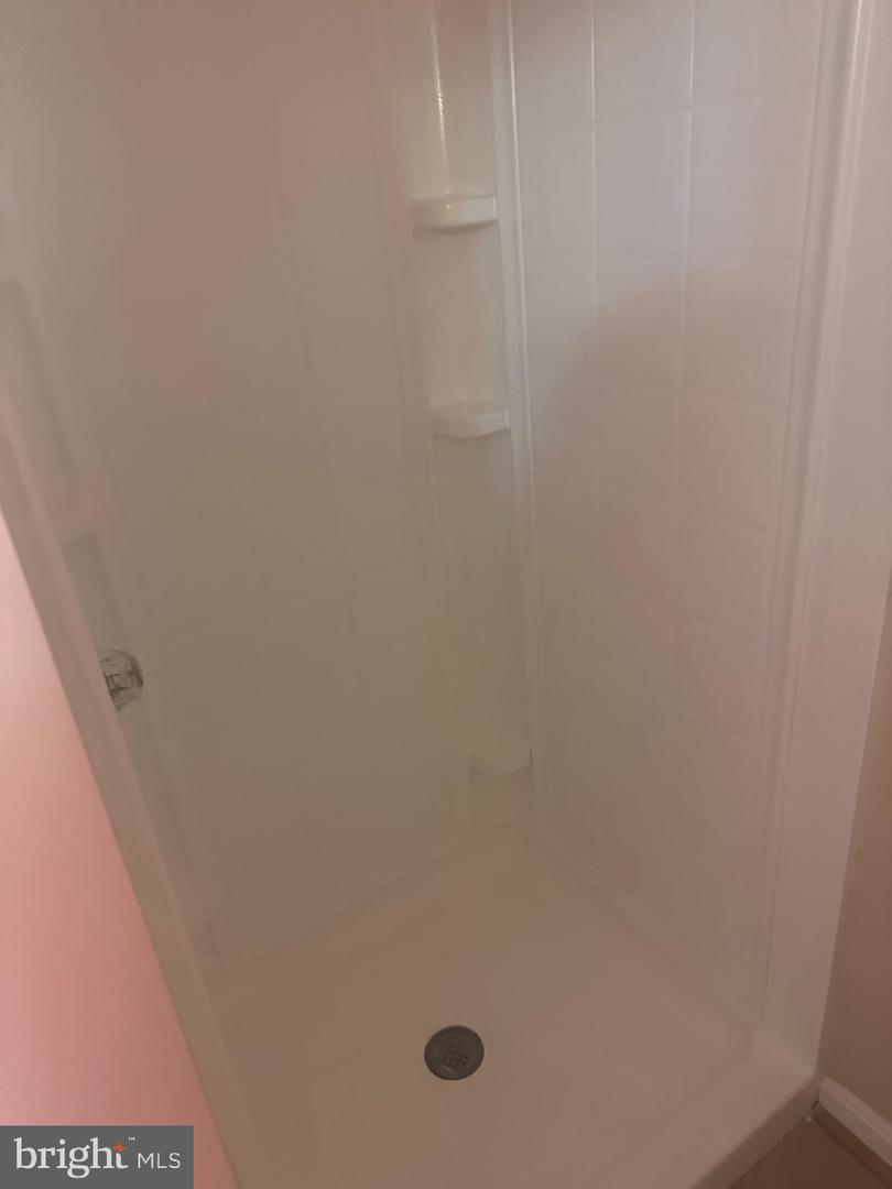 5936 SPRUCE RUN CT, CENTREVILLE, Virginia 20121, 4 Bedrooms Bedrooms, ,3 BathroomsBathrooms,Residential,For sale,5936 SPRUCE RUN CT,VAFX2286990 MLS # VAFX2286990