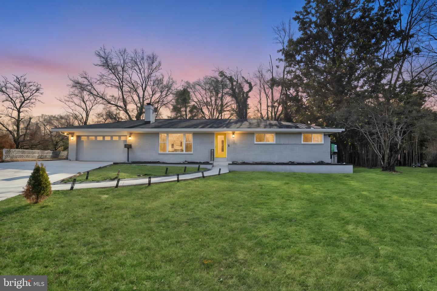 1001 WOODS PL, ALEXANDRIA, Virginia 22302, 5 Bedrooms Bedrooms, ,3 BathroomsBathrooms,Residential,For sale,1001 WOODS PL,VAAX2053460 MLS # VAAX2053460