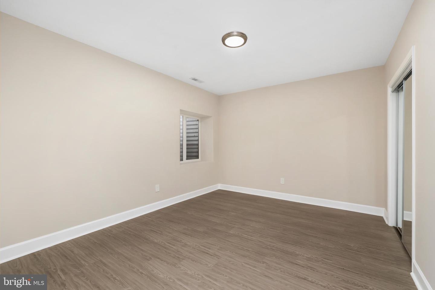 1001 WOODS PL, ALEXANDRIA, Virginia 22302, 5 Bedrooms Bedrooms, ,3 BathroomsBathrooms,Residential,For sale,1001 WOODS PL,VAAX2053460 MLS # VAAX2053460