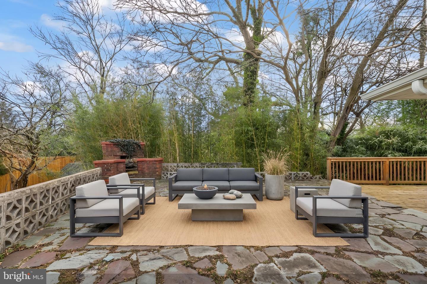 1001 WOODS PL, ALEXANDRIA, Virginia 22302, 5 Bedrooms Bedrooms, ,3 BathroomsBathrooms,Residential,For sale,1001 WOODS PL,VAAX2053460 MLS # VAAX2053460