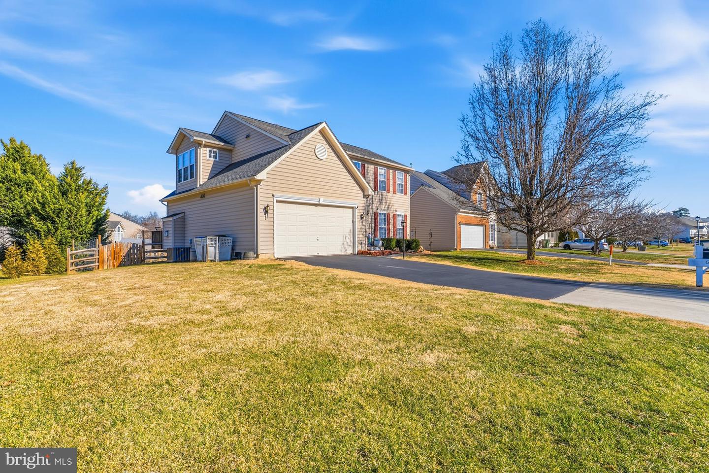 6171 MCCARTHY DR, KING GEORGE, Virginia 22485, 4 Bedrooms Bedrooms, 9 Rooms Rooms,3 BathroomsBathrooms,Residential,For sale,6171 MCCARTHY DR,VAKG2007548 MLS # VAKG2007548