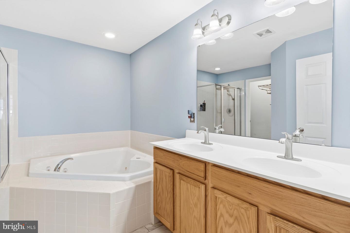 6171 MCCARTHY DR, KING GEORGE, Virginia 22485, 4 Bedrooms Bedrooms, 9 Rooms Rooms,3 BathroomsBathrooms,Residential,For sale,6171 MCCARTHY DR,VAKG2007548 MLS # VAKG2007548