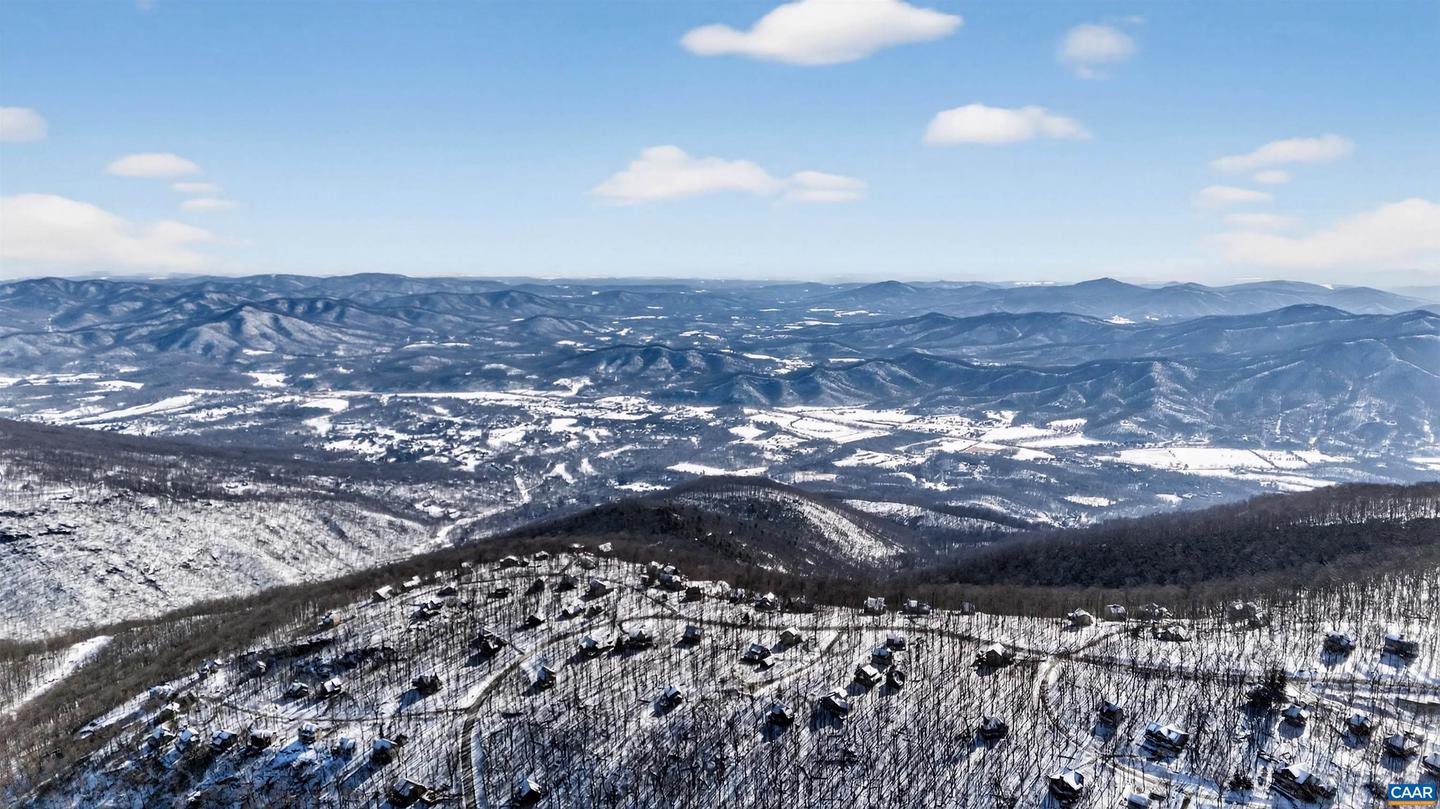 775 LAURELWOOD CONDOS #775, WINTERGREEN RESORT, Virginia 22967, 2 Bedrooms Bedrooms, ,2 BathroomsBathrooms,Residential,For sale,775 LAURELWOOD CONDOS #775,672878 MLS # 672878